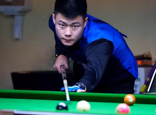 额或表达感 额或表达感