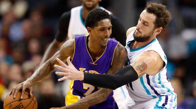 尽管外界对 尽管外界对