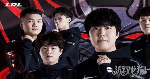 前锋与直传 前锋与直传