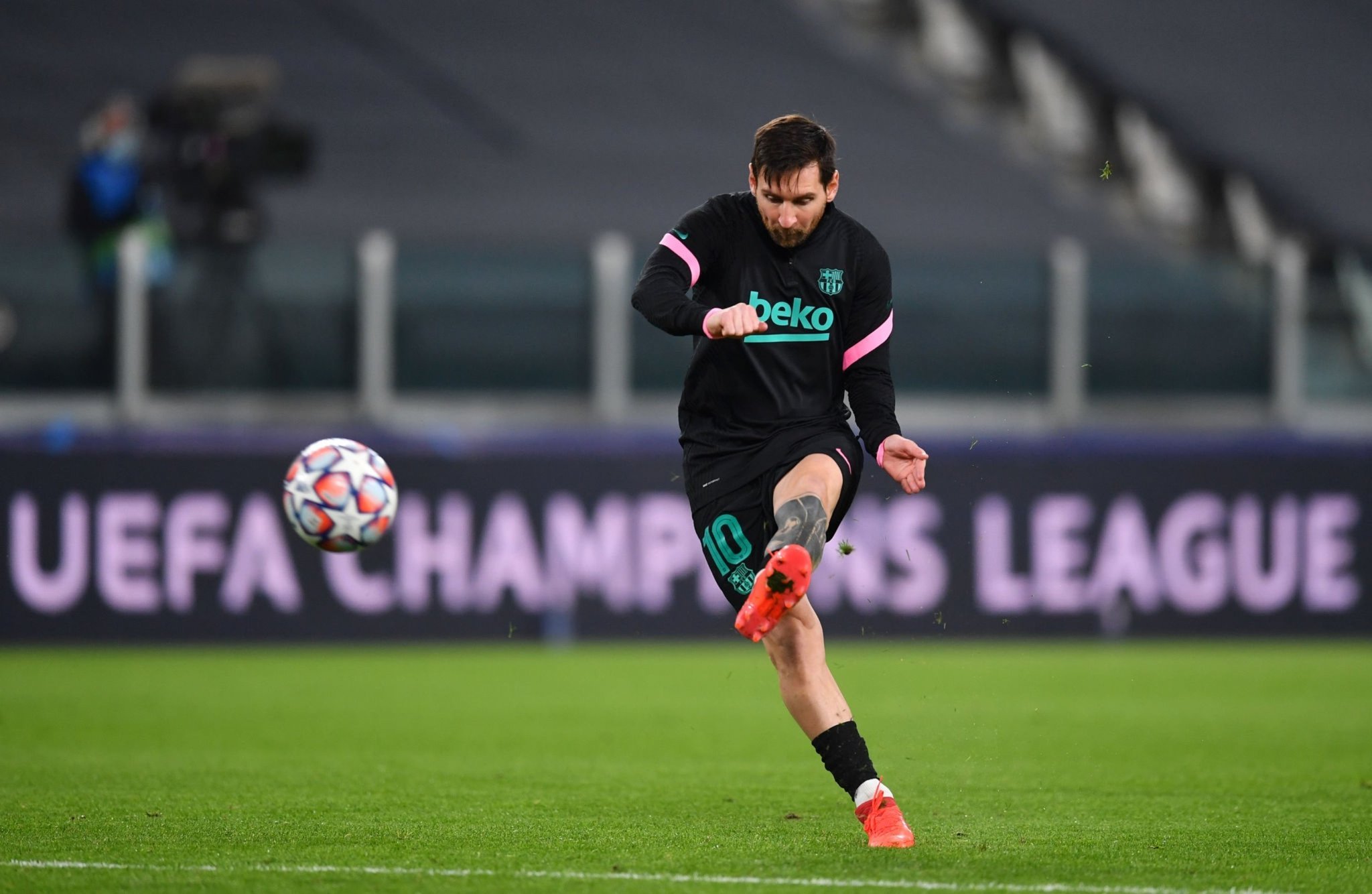 愈发强调本 愈发强调本