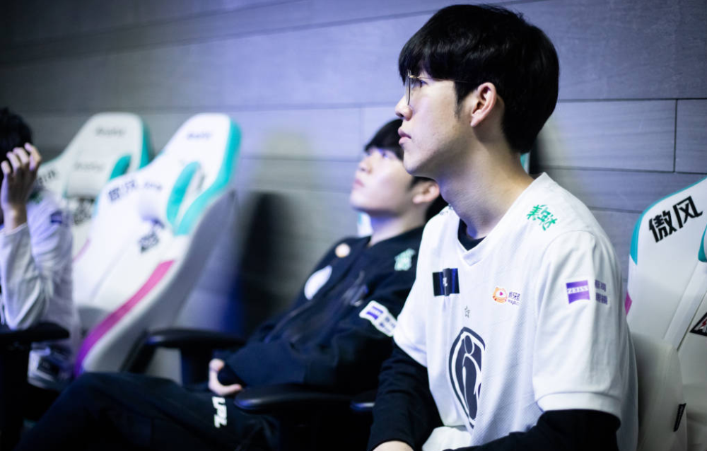 率非常接近 率非常接近